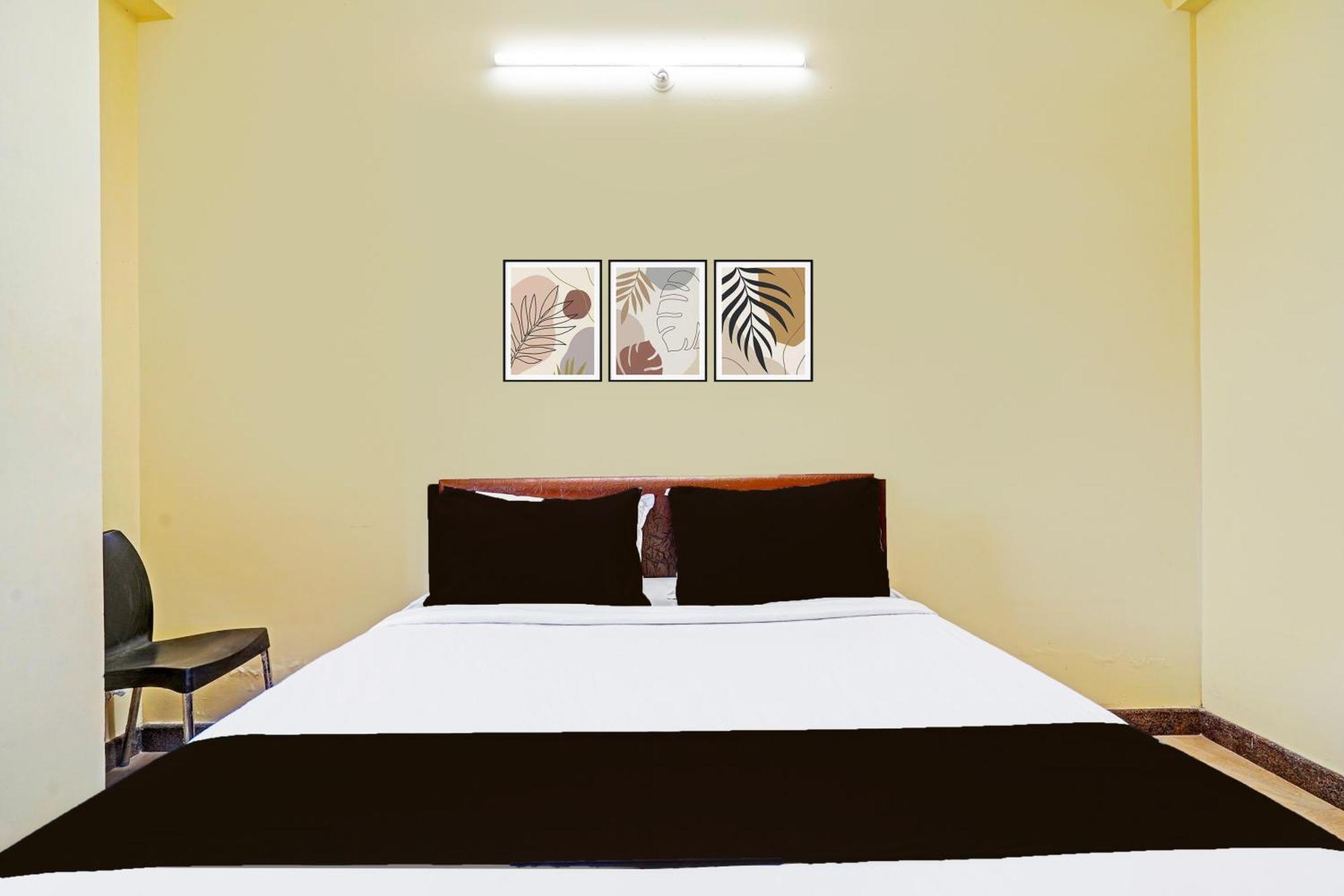 Super Hotel O Srigandhakavalu Formerly Chamundeshwari Lodging Jālahalli Eksteriør billede
