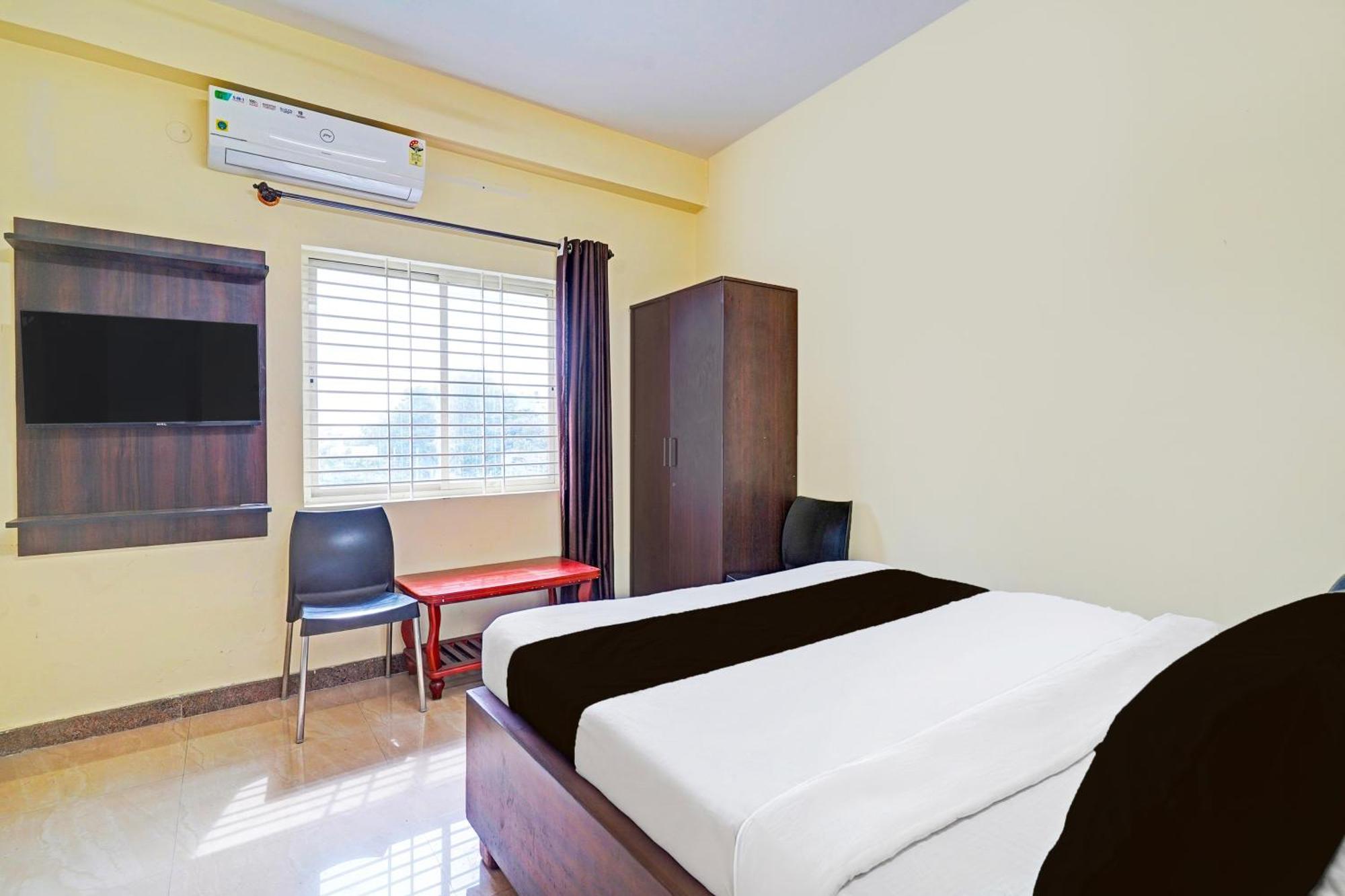 Super Hotel O Srigandhakavalu Formerly Chamundeshwari Lodging Jālahalli Eksteriør billede