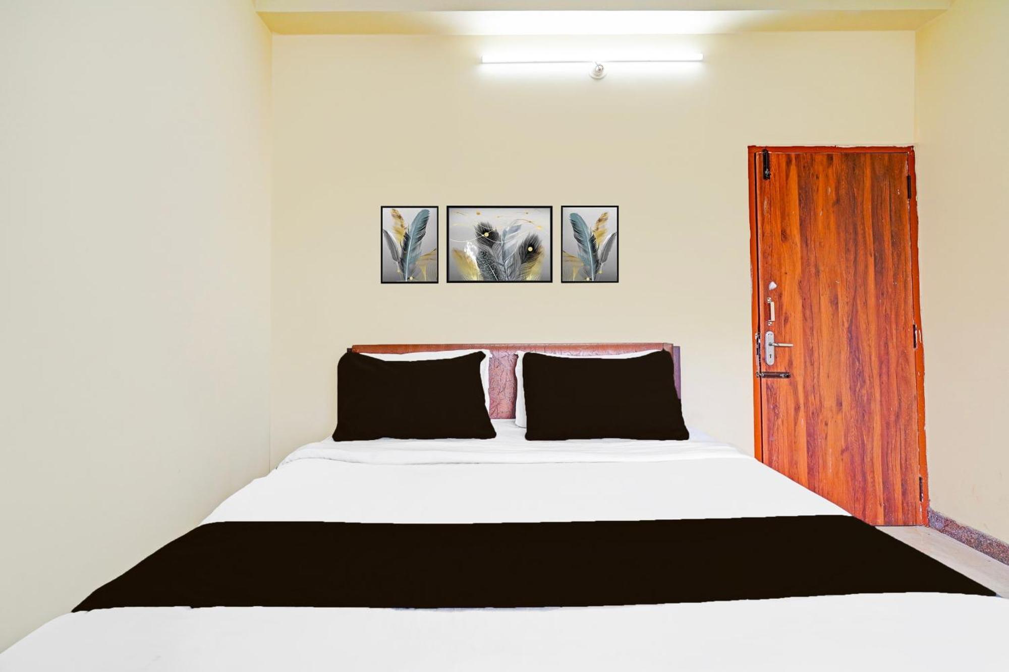 Super Hotel O Srigandhakavalu Formerly Chamundeshwari Lodging Jālahalli Eksteriør billede