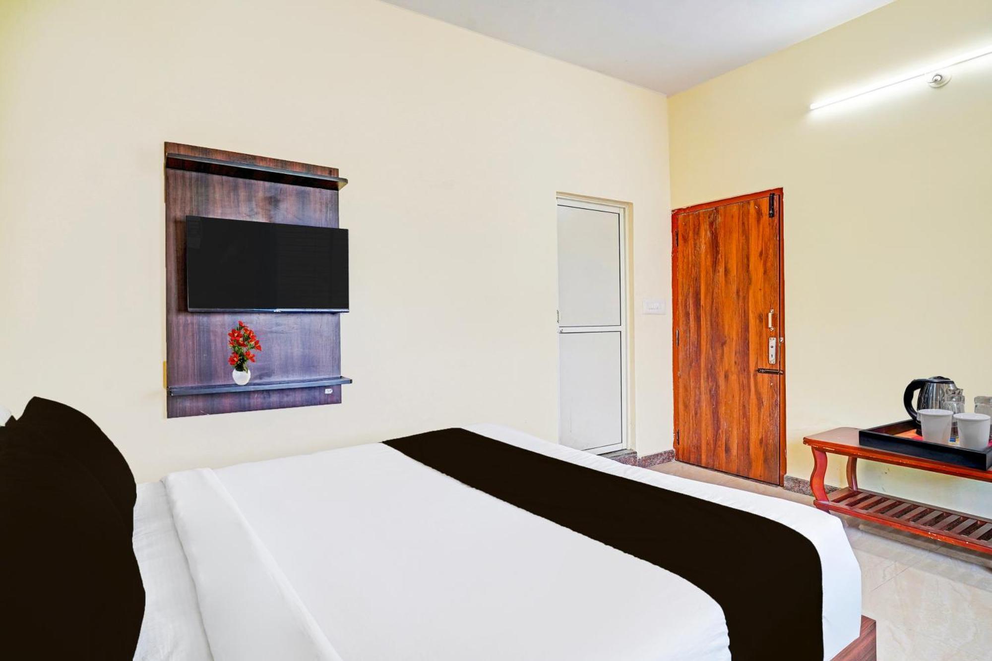 Super Hotel O Srigandhakavalu Formerly Chamundeshwari Lodging Jālahalli Eksteriør billede